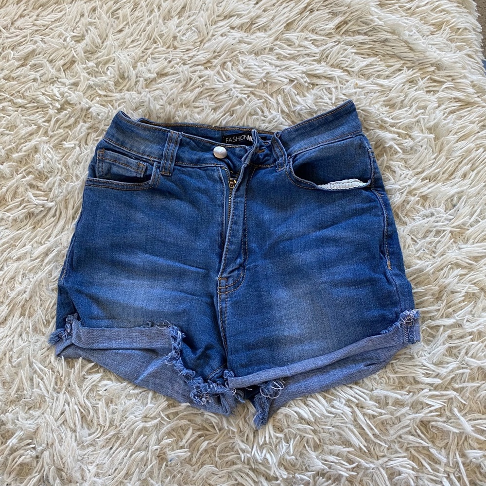 High waisted short shorts